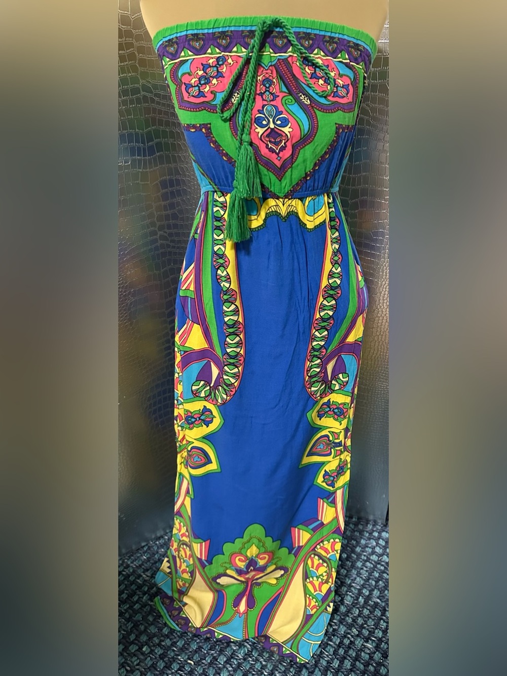 Flying Tomato Green Blue Yellow Patterned Strapless Maxi Dress